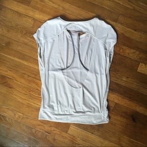 Lululemon tee